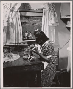 Gordon Parks, Anacostia, D.C. Frederick Douglass housing Project, 1942